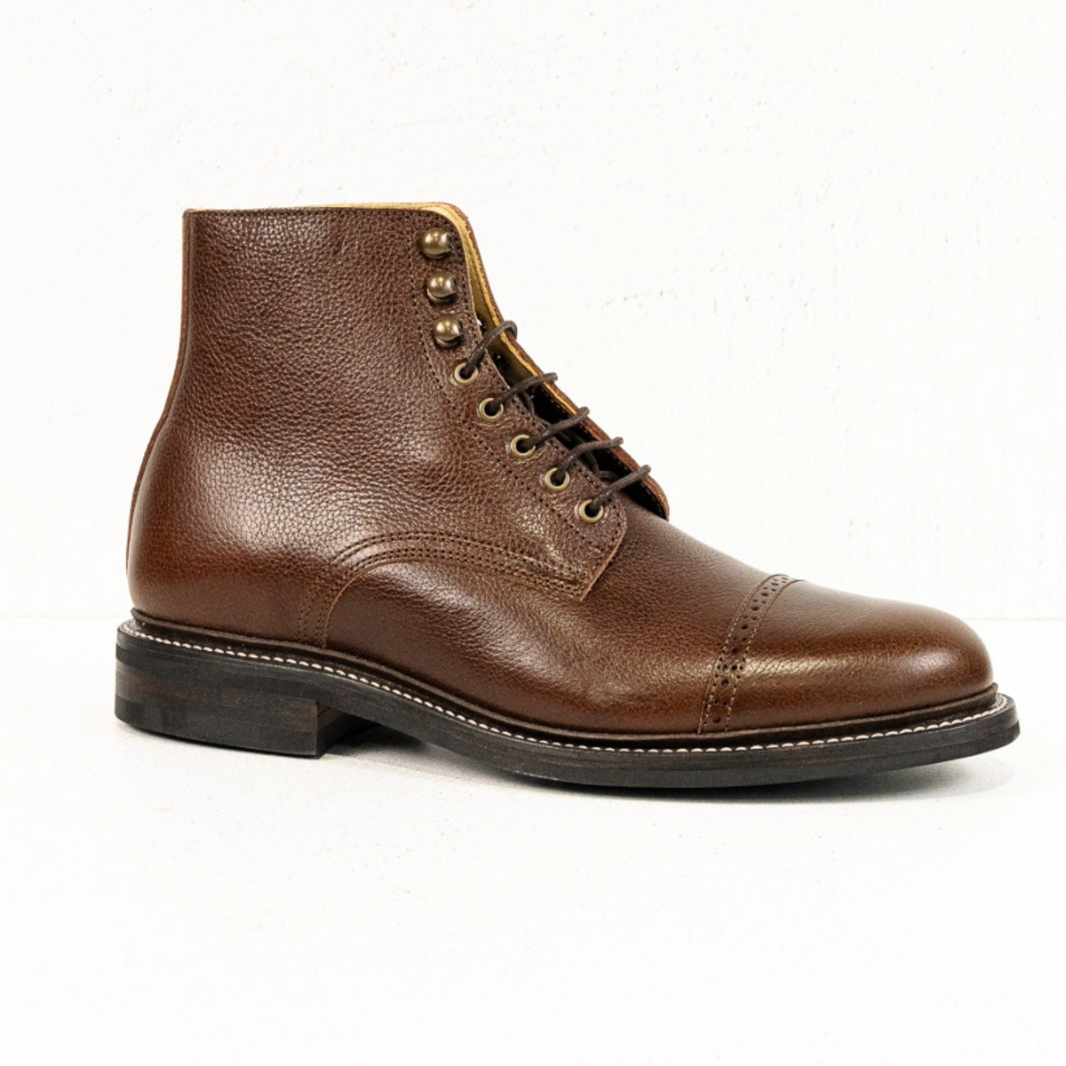 Wilson - Brown Tarnsjo Grain - Sample